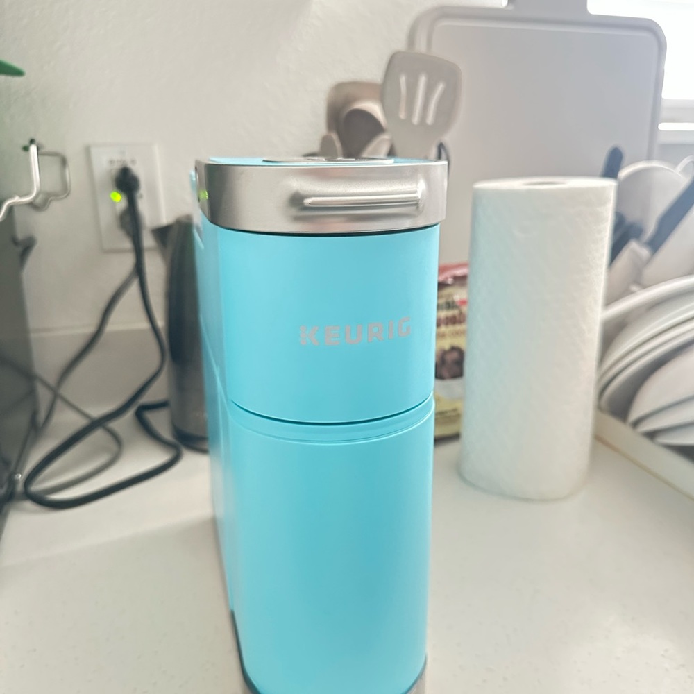 Keurig Compact Coffee Maker in Light Blue